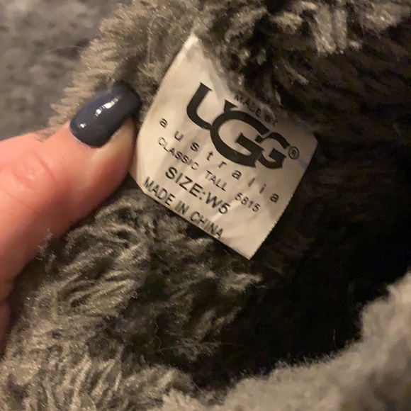 UGG’s - Picture 4 of 4